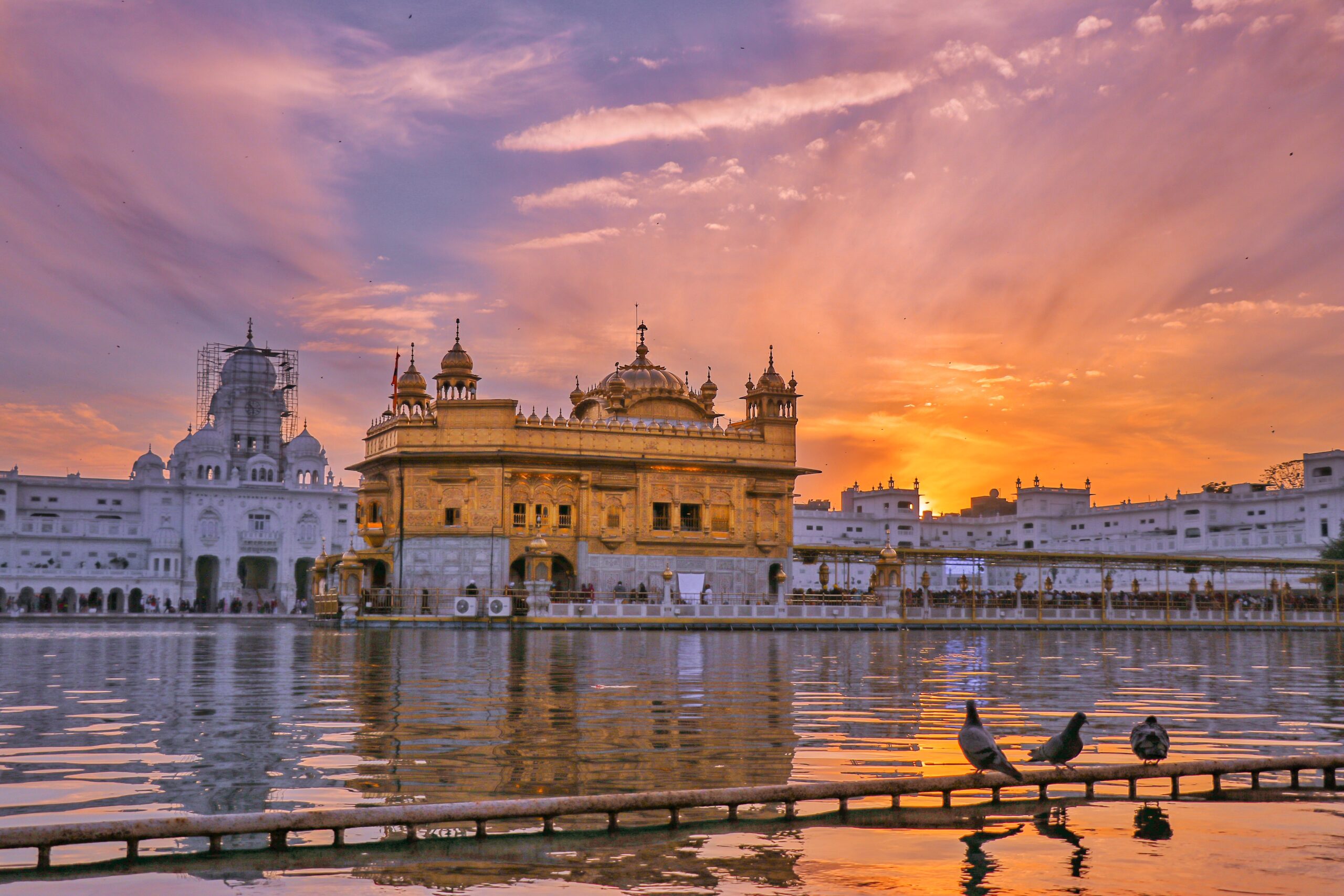 taxi servicw in amritsar